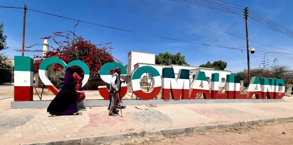 "I love Somaliland" slogan opposite the Presidential Palace in Hargeisa / Somaliland. 